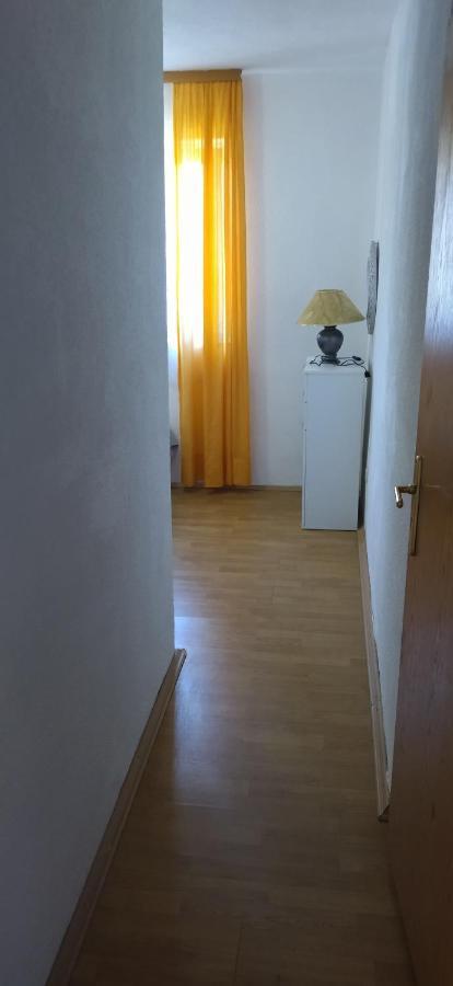Apartments Mara Seget Vranjica Exterior foto
